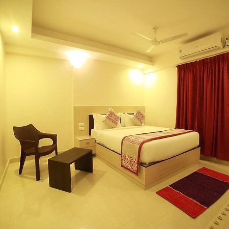 Elite Inn Madras Buitenkant foto