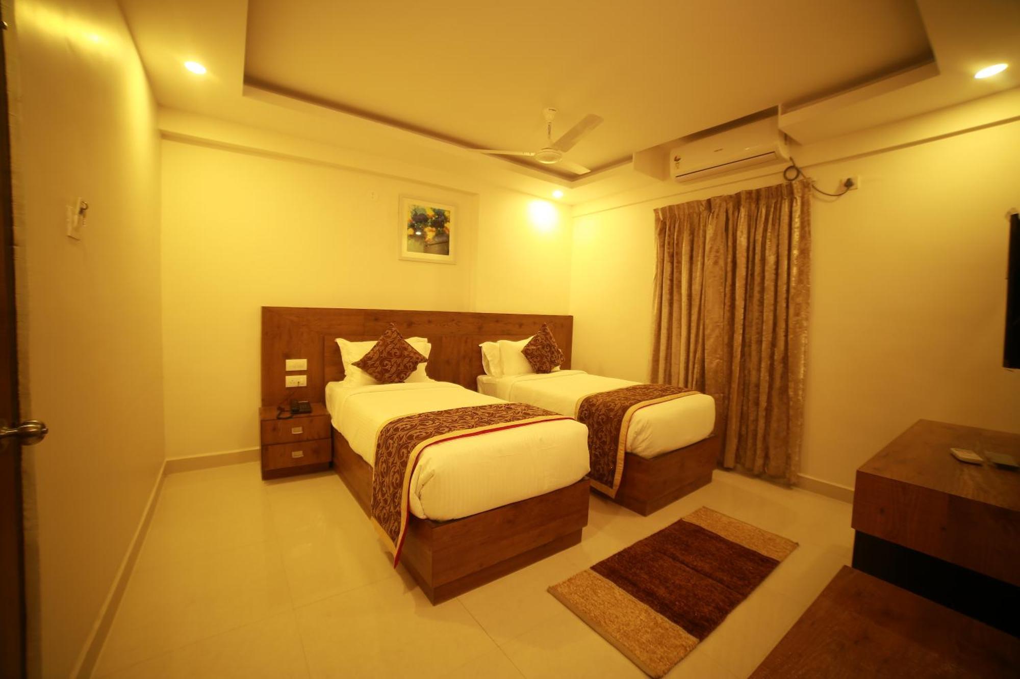 Elite Inn Madras Buitenkant foto