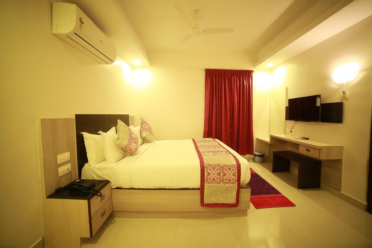 Elite Inn Madras Buitenkant foto